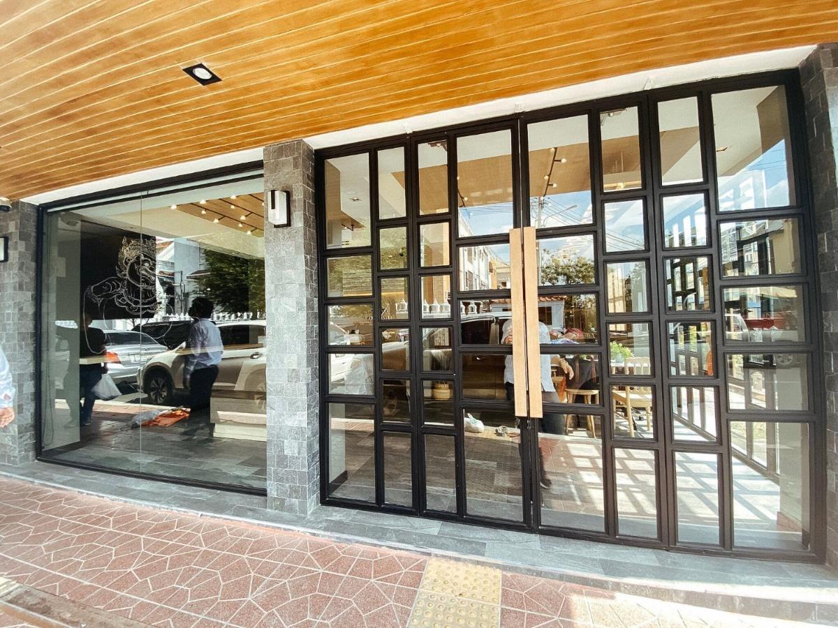 Yakthai Poshtel Bangkok Kültér fotó